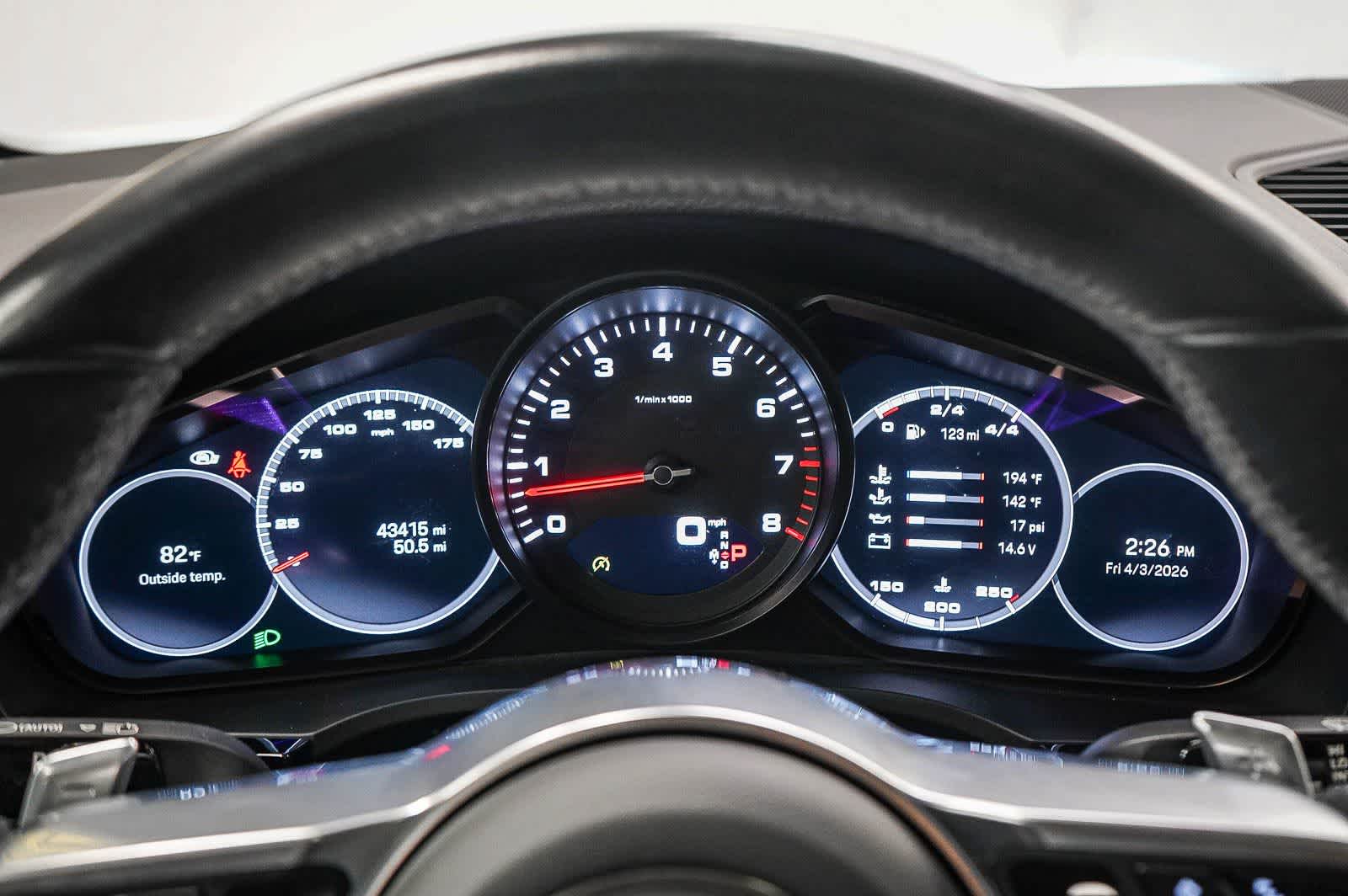 Thumbnail: 2022 Porsche Cayenne - 25
