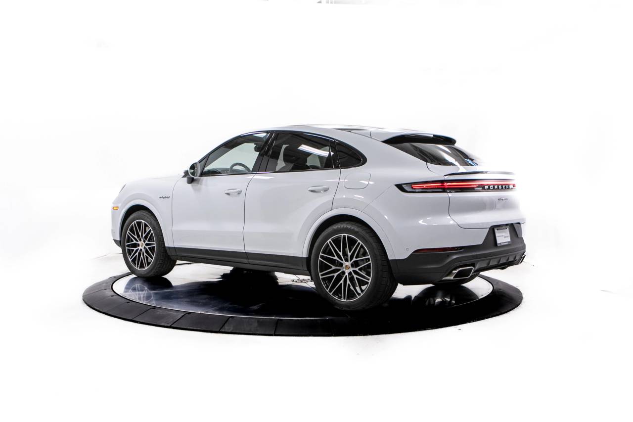 Thumbnail: 2026 Porsche  - 3