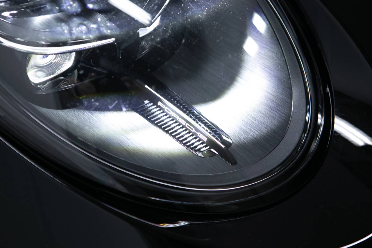 Thumbnail: 2026 Porsche 911 - 13