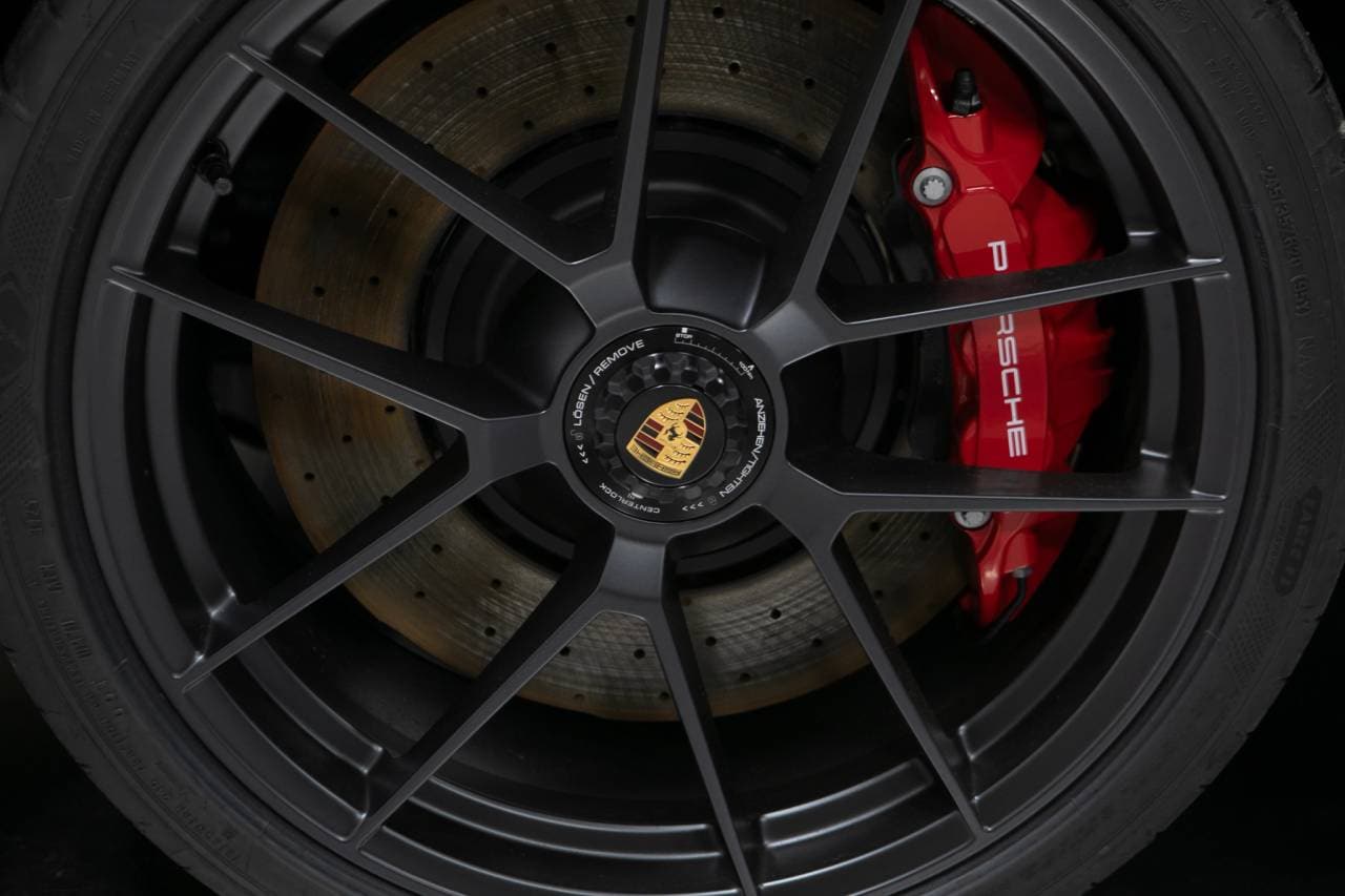 Thumbnail: 2026 Porsche 911 - 11