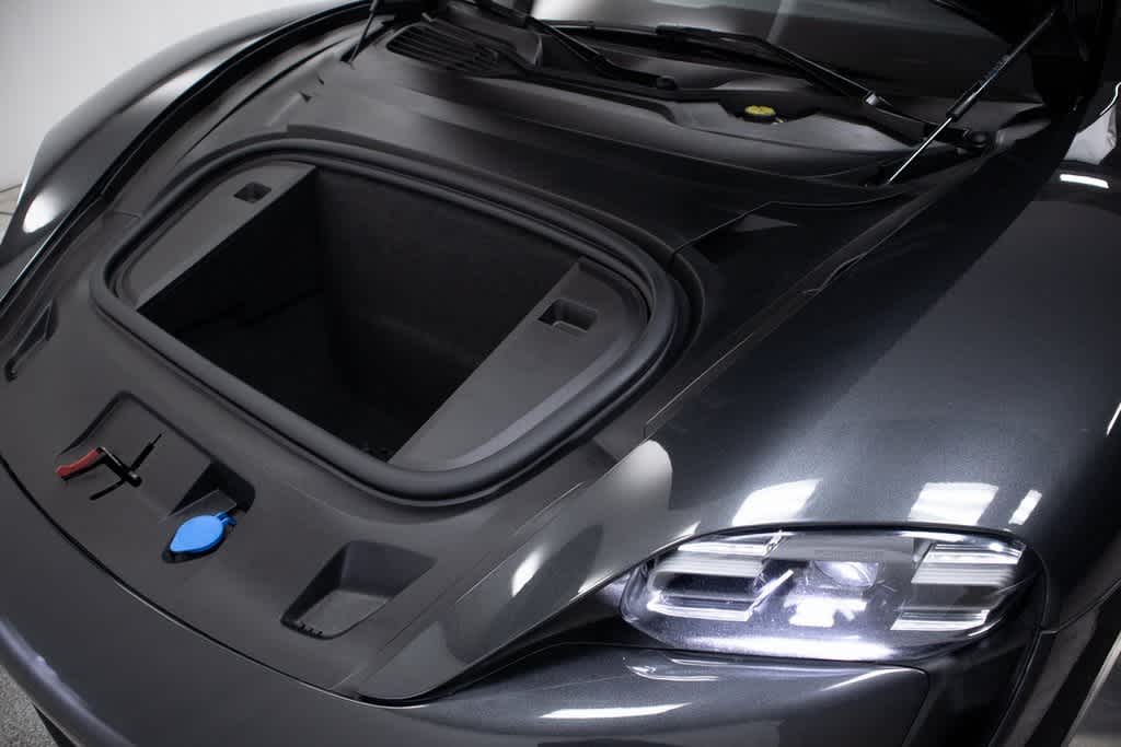 Thumbnail: 2022 Porsche Taycan - 30