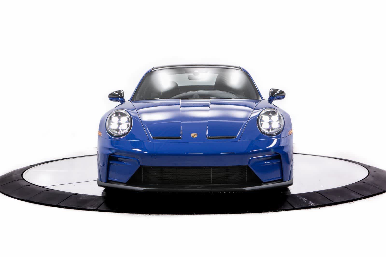 Thumbnail: 2025 Porsche 911 - 10