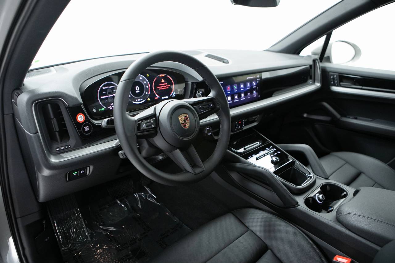 Thumbnail: 2026 Porsche Cayenne - 4