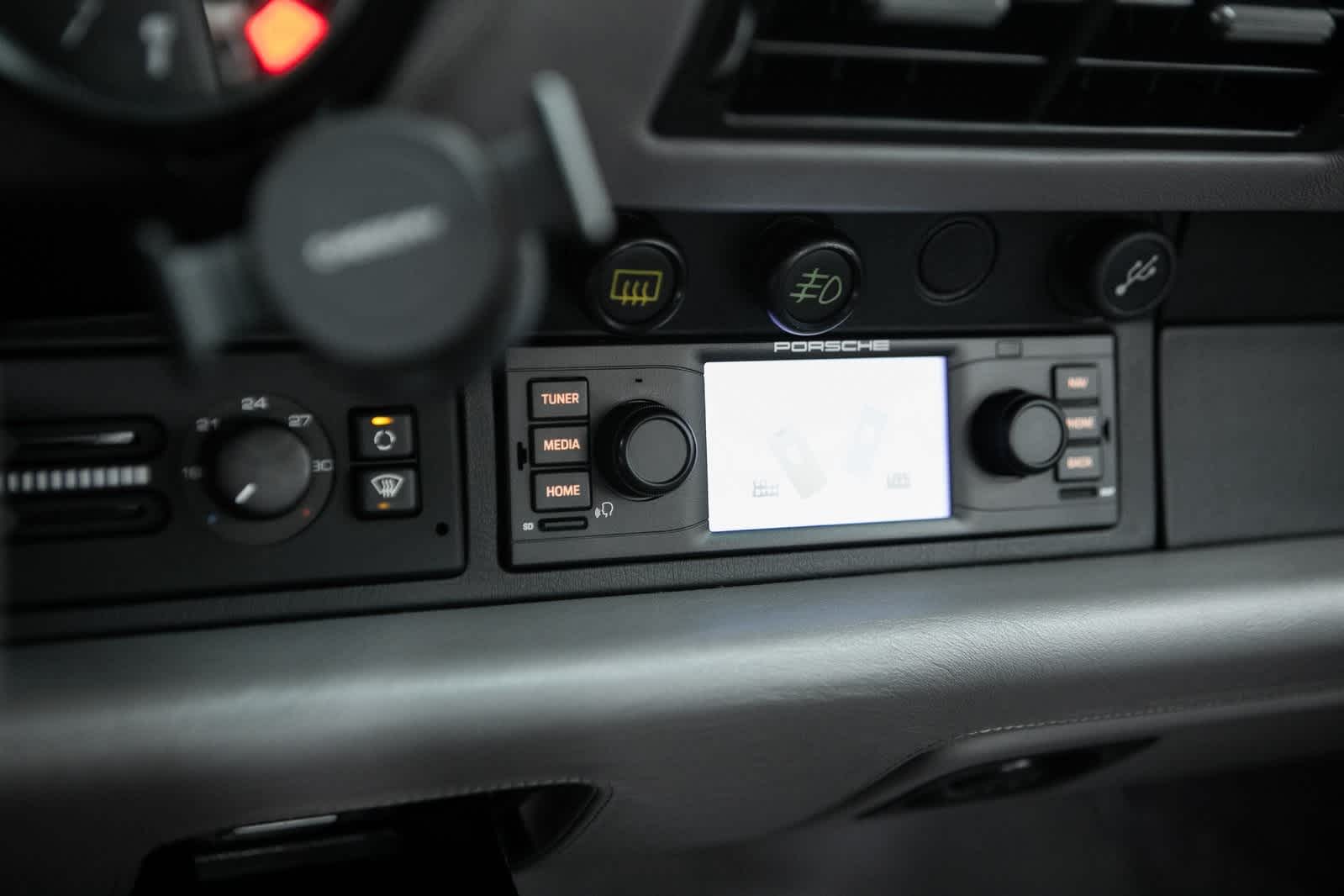 Thumbnail: 1992 Porsche 911 - 14