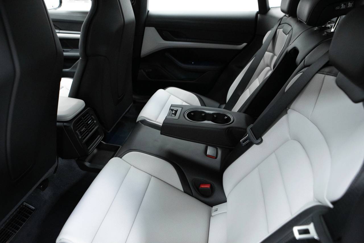 Thumbnail: 2026 Porsche Taycan - 36