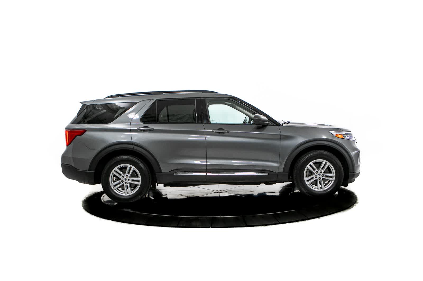 Thumbnail: 2023 Ford Explorer - 8