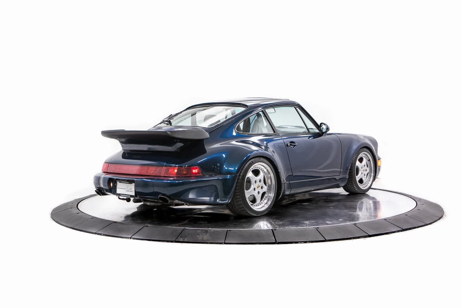 Thumbnail: 1992 Porsche 911 - 7