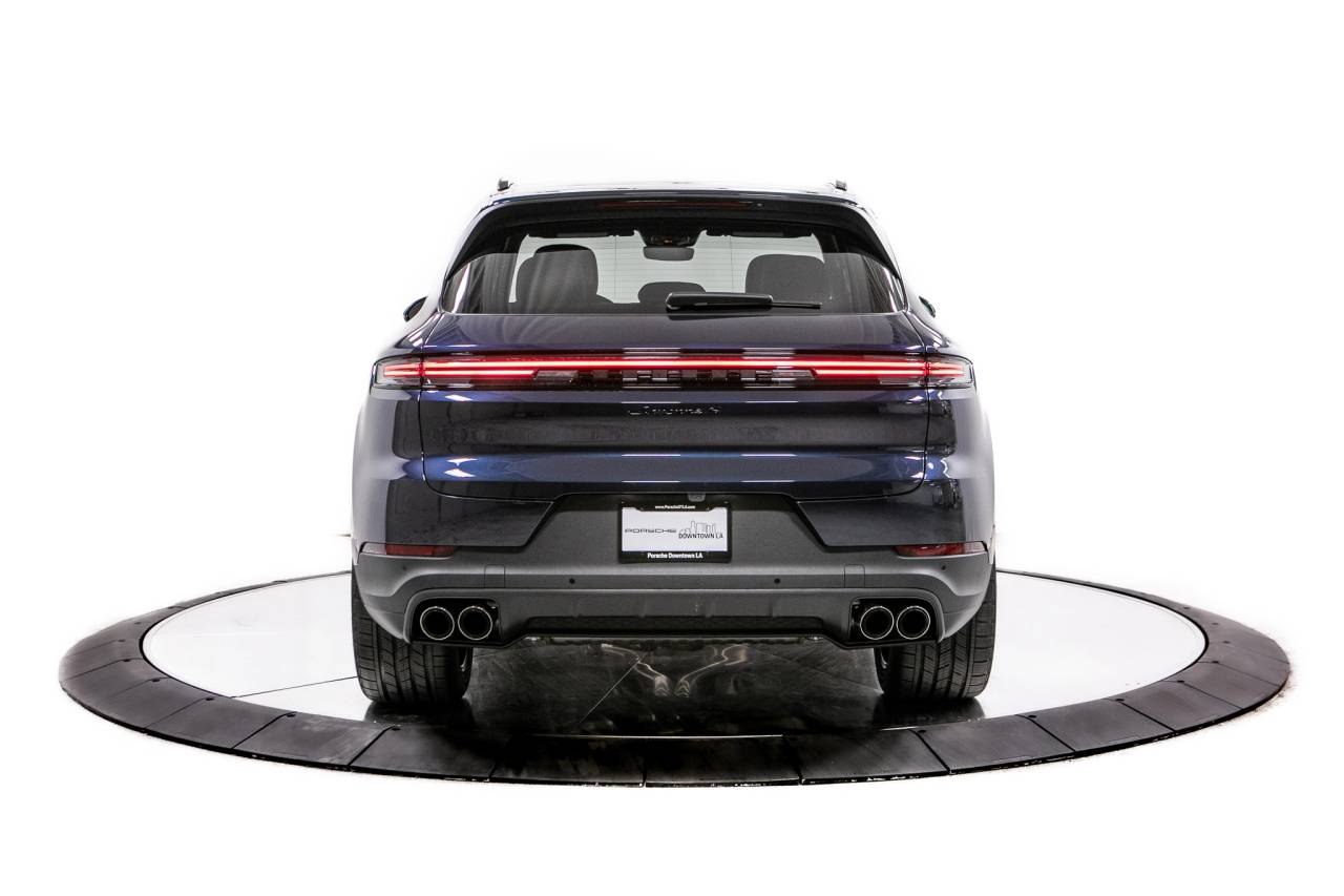 Thumbnail: 2026 Porsche Cayenne - 6