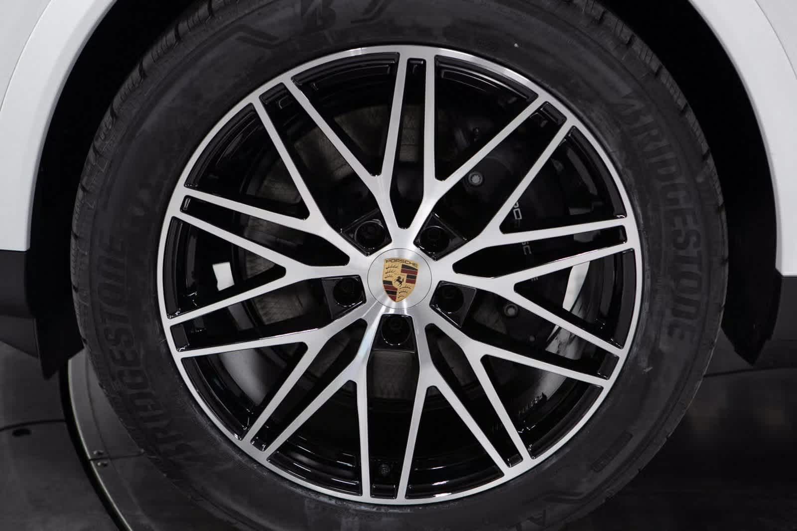 Thumbnail: 2025 Porsche Cayenne - 11