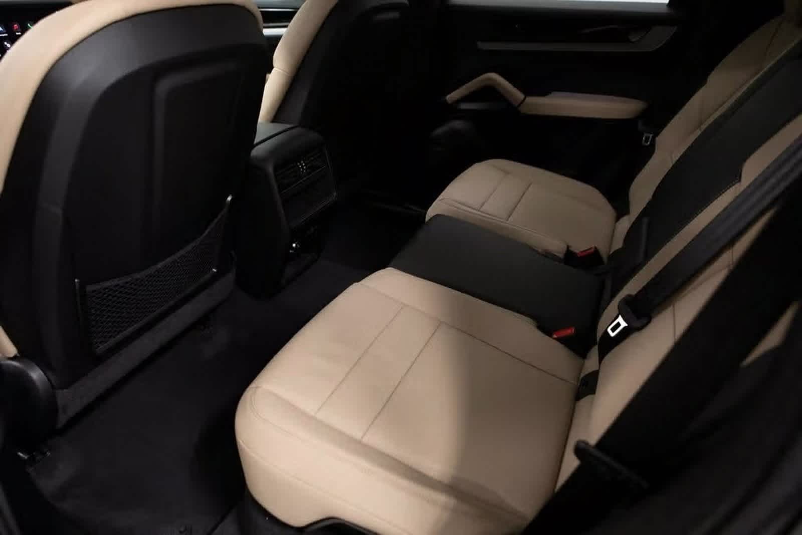 Thumbnail: 2025 Porsche Cayenne - 27