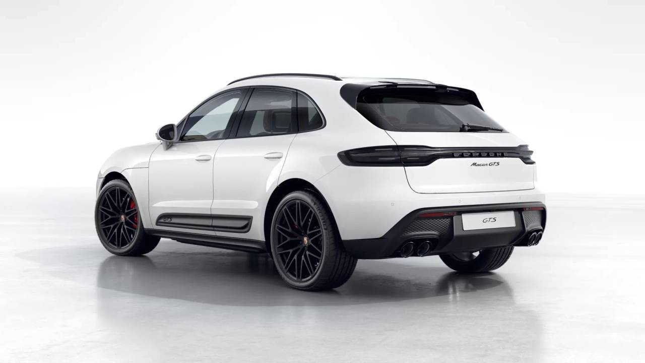 Thumbnail: 2026 Porsche Macan - 3