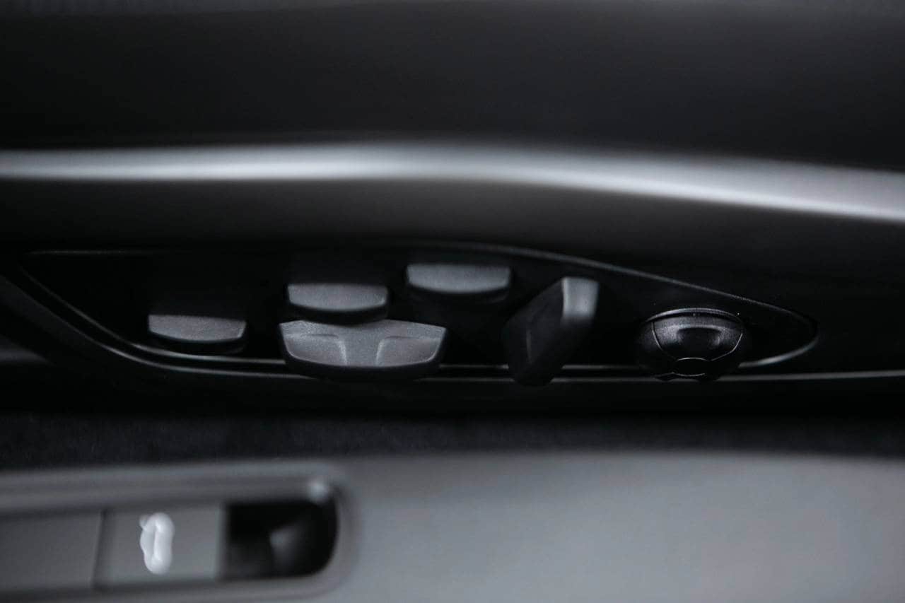 Thumbnail: 2026 Porsche 911 - 24