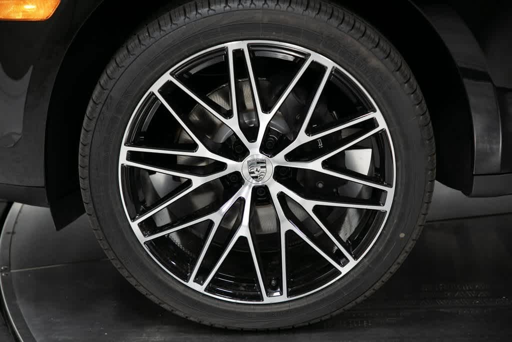 Thumbnail: 2025 Porsche Macan - 11