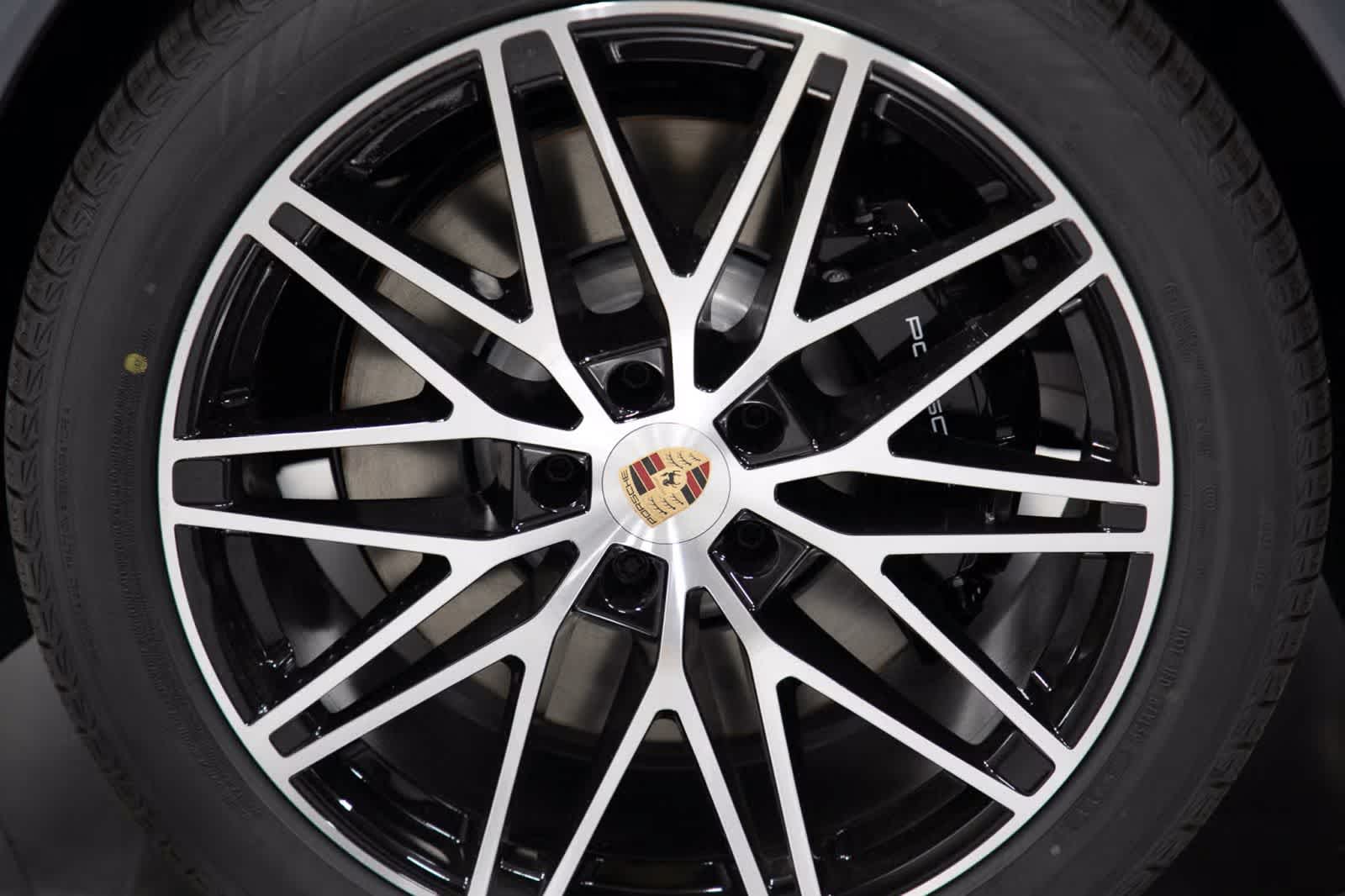 Thumbnail: 2025 Porsche Cayenne - 11