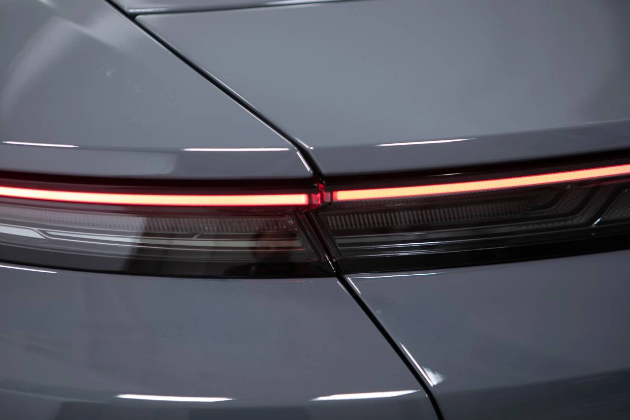 Thumbnail: 2026 Porsche Taycan - 15