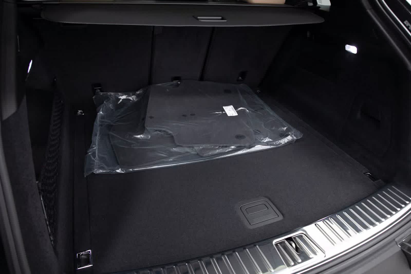 Thumbnail: 2025 Porsche Cayenne - 32