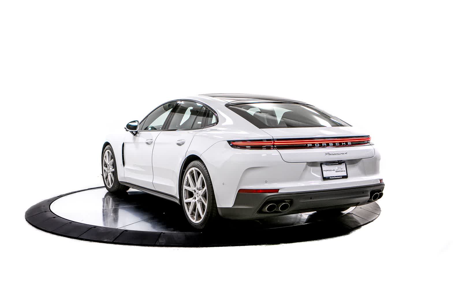 Thumbnail: 2024 Porsche Panamera - 3