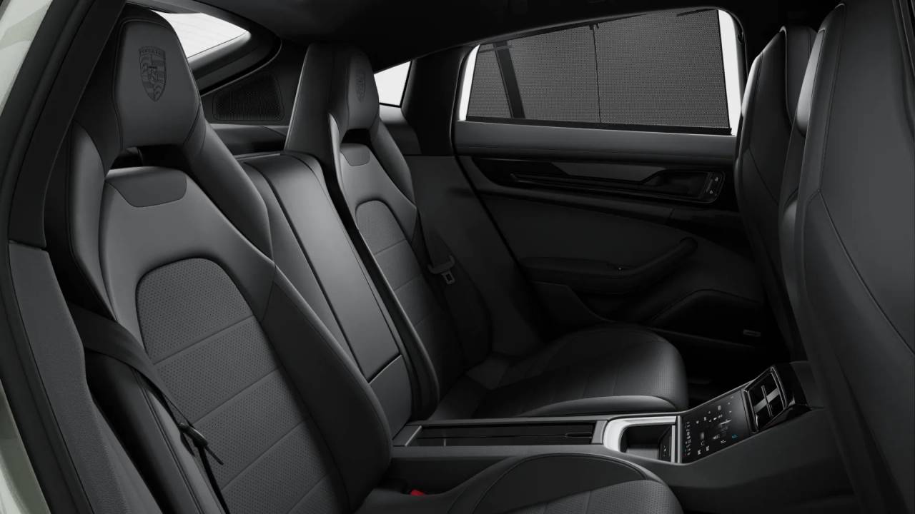 Thumbnail: 2025 Porsche Panamera - 11