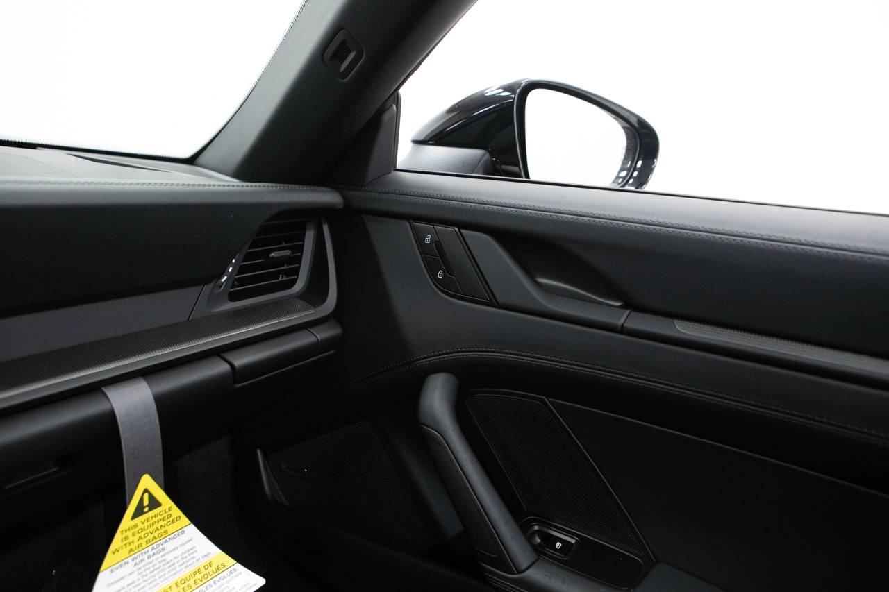 Thumbnail: 2026 Porsche 911 - 31