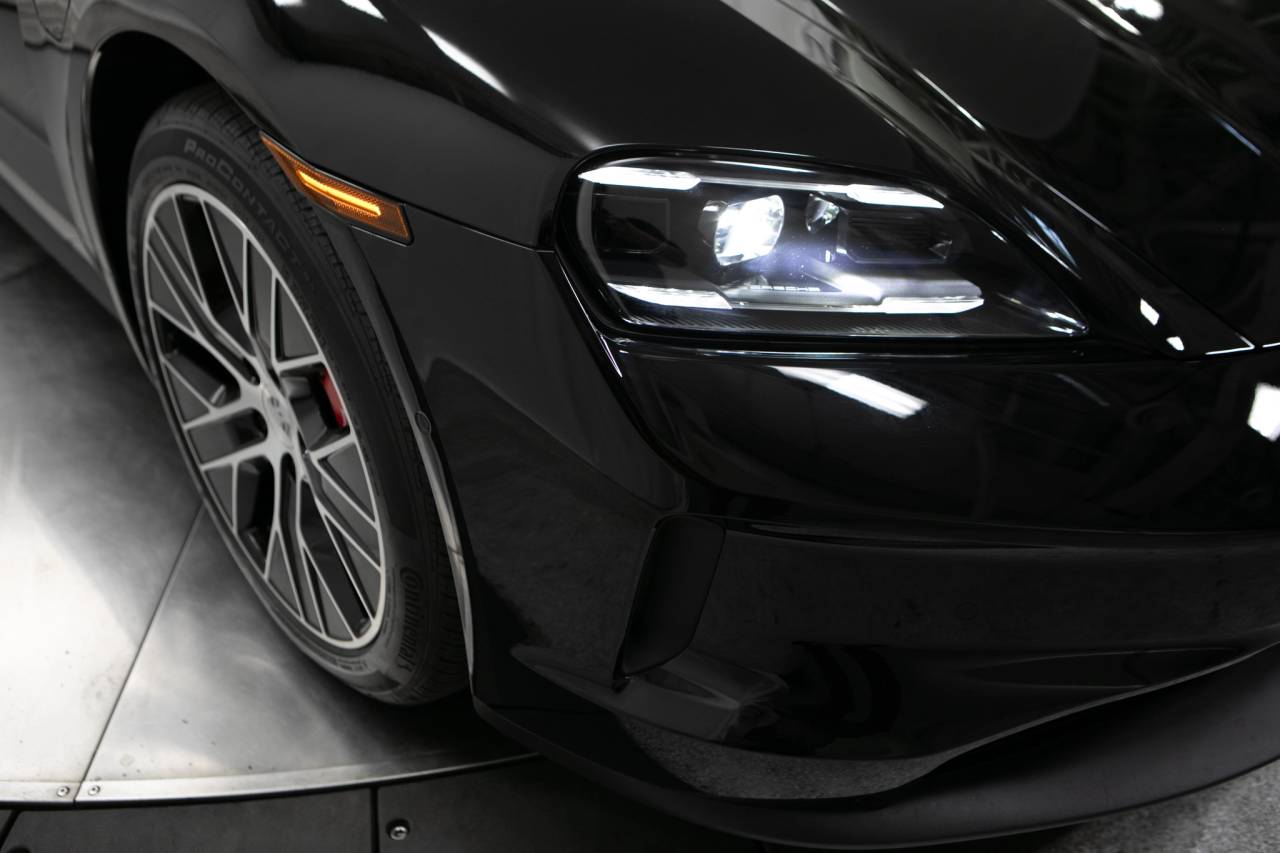 Thumbnail: 2026 Porsche Taycan - 12