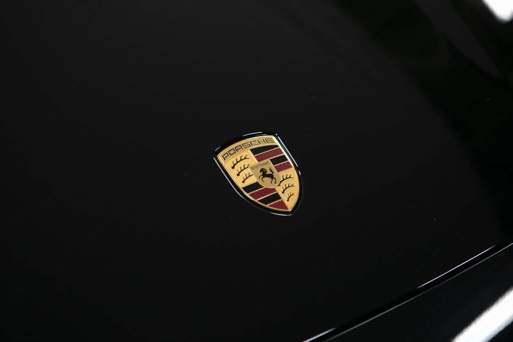 Thumbnail: 2025 Porsche Taycan - 19