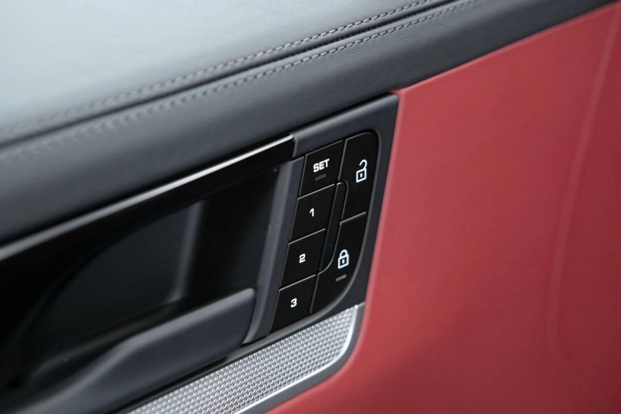 Thumbnail: 2026 Porsche  - 26