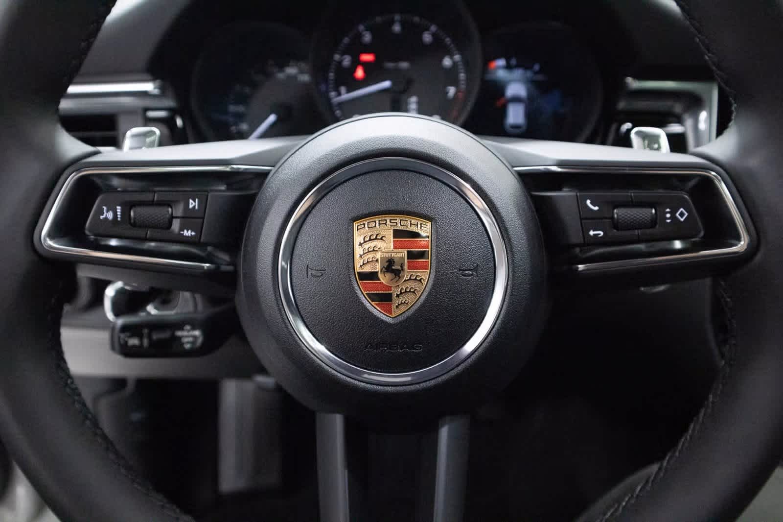 Thumbnail: 2025 Porsche Macan - 14