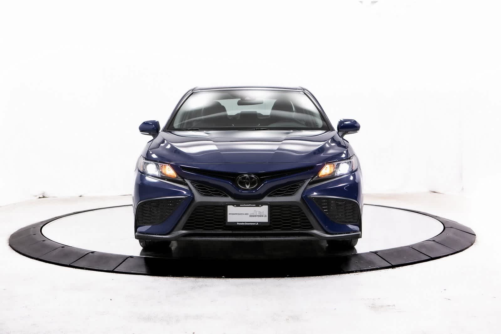 Thumbnail: 2023 Toyota Camry - 10