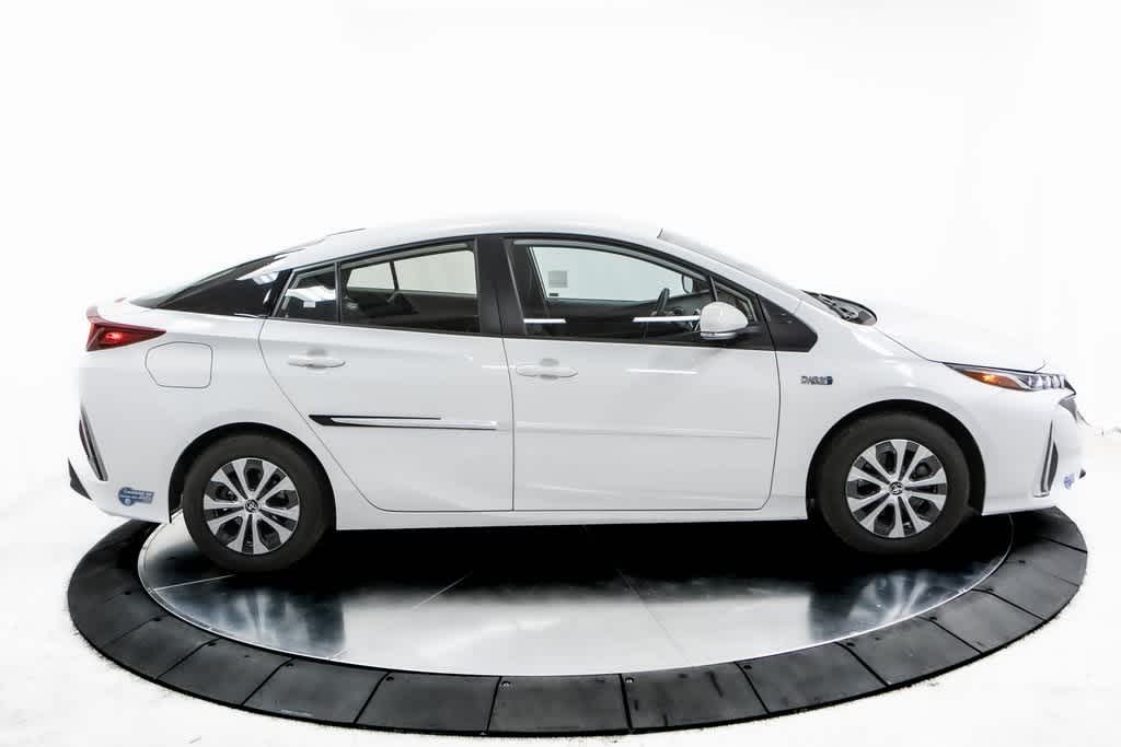 Thumbnail: 2021 Toyota Prius Prime - 8