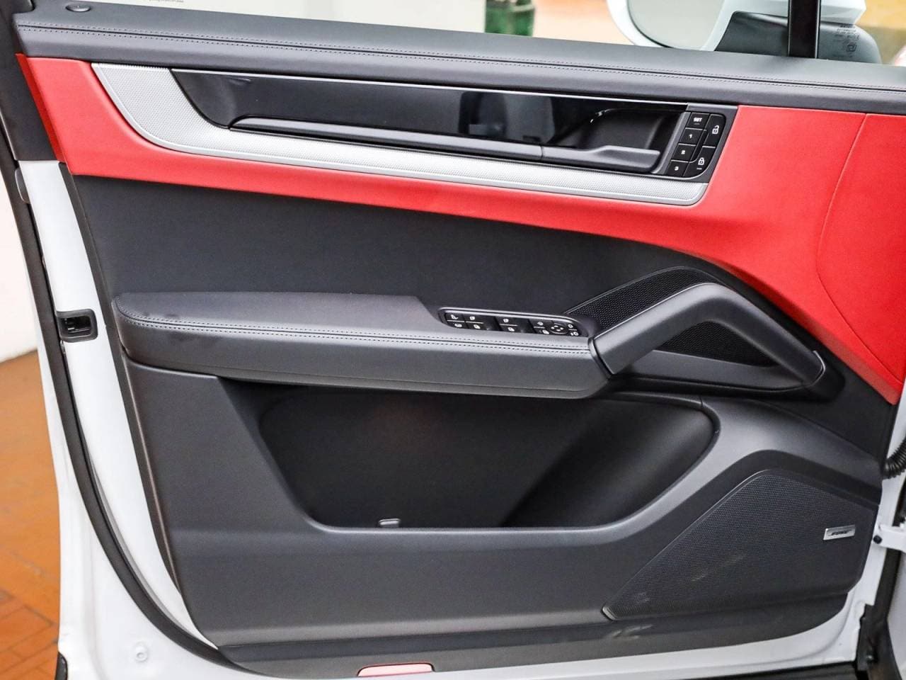 Thumbnail: 2026 Porsche  - 24