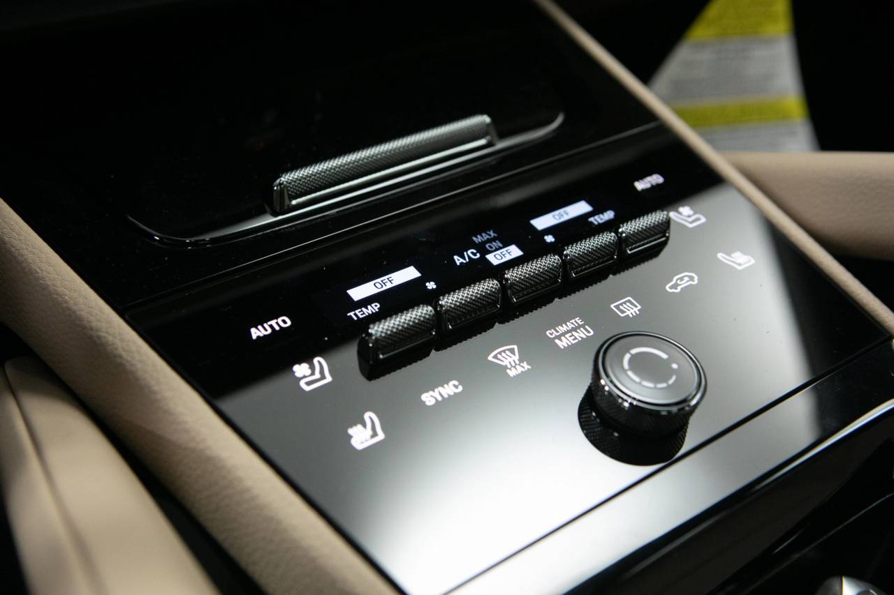 Thumbnail: 2026 Porsche Cayenne - 27