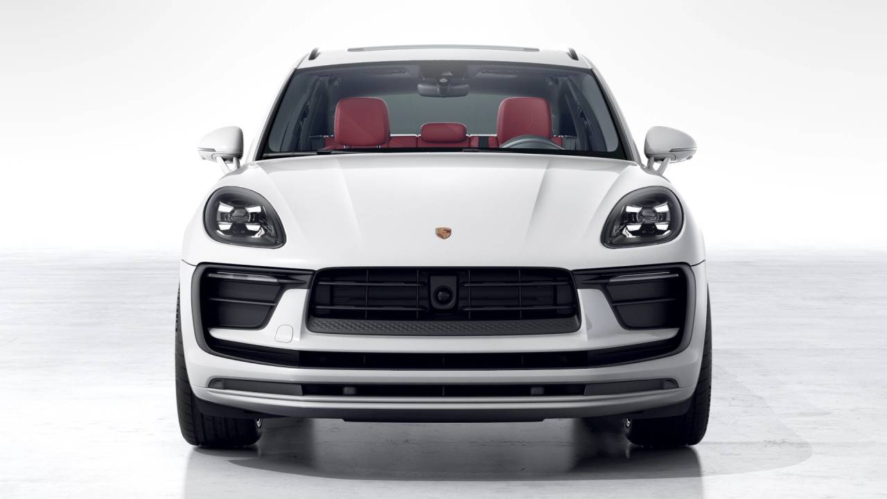 Thumbnail: 2026 Porsche Macan - 8