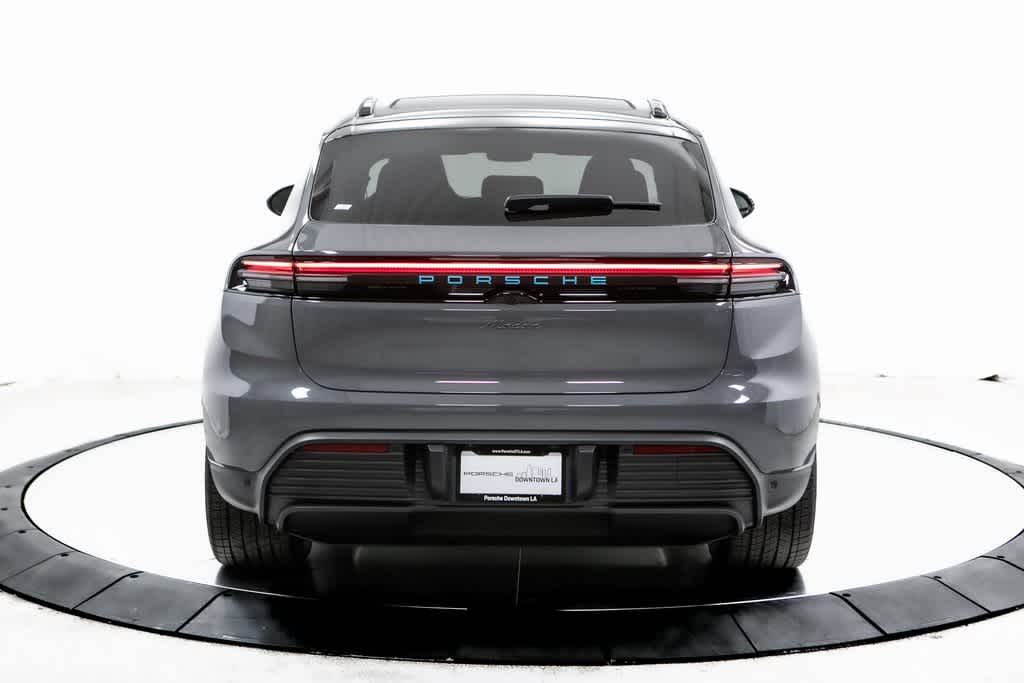Thumbnail: 2025 Porsche Macan - 6