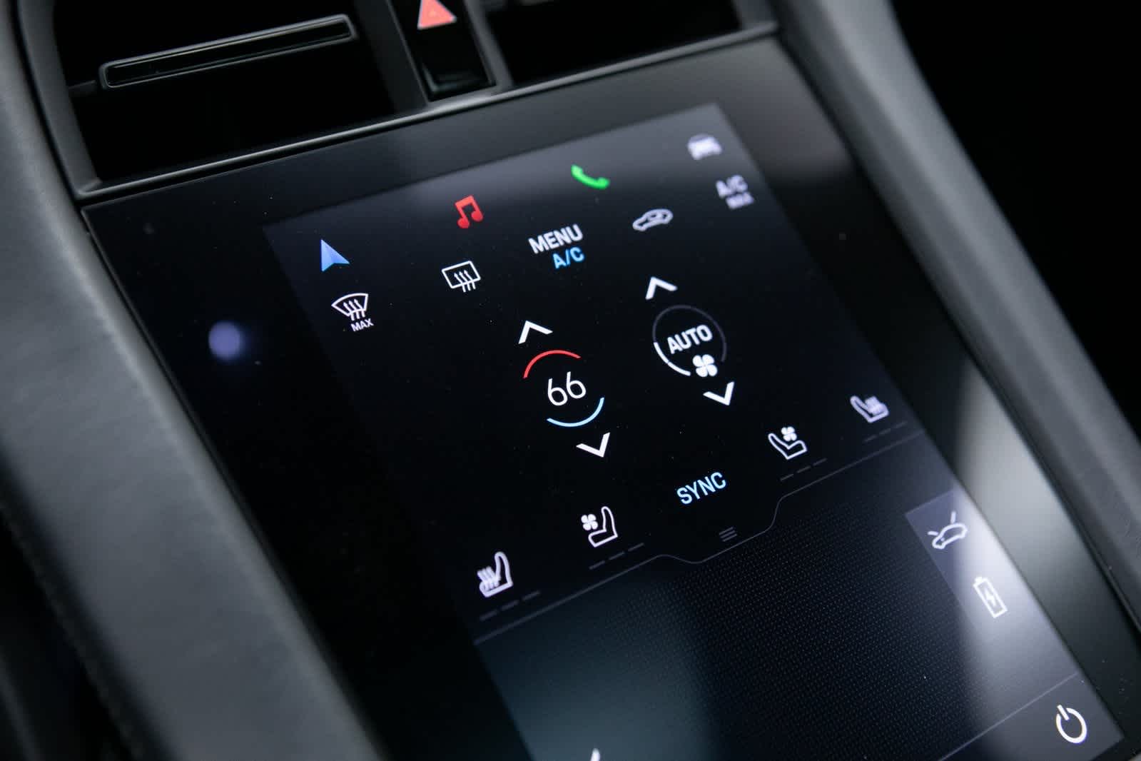 Thumbnail: 2022 Porsche Taycan - 22