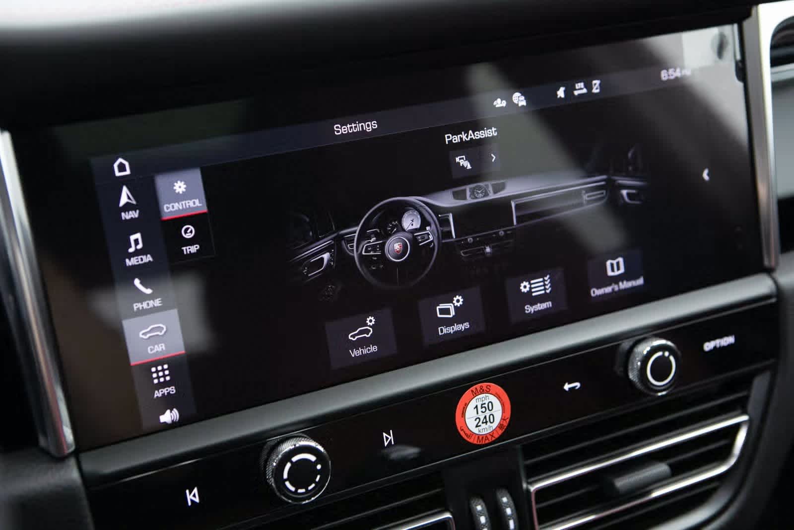 Thumbnail: 2025 Porsche Macan - 15