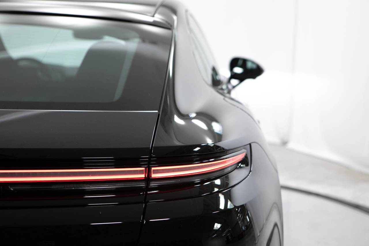 Thumbnail: 2025 Porsche Panamera - 20