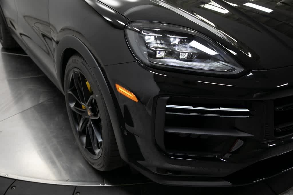 Thumbnail: 2025 Porsche  - 12
