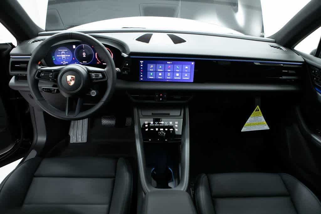 Thumbnail: 2025 Porsche Macan - 13