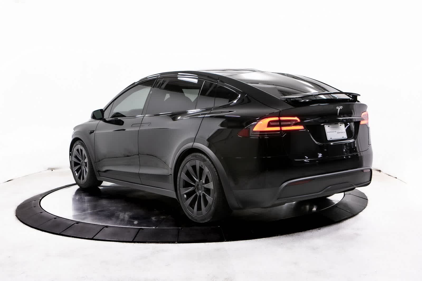 Thumbnail: 2022 Tesla Model X - 3