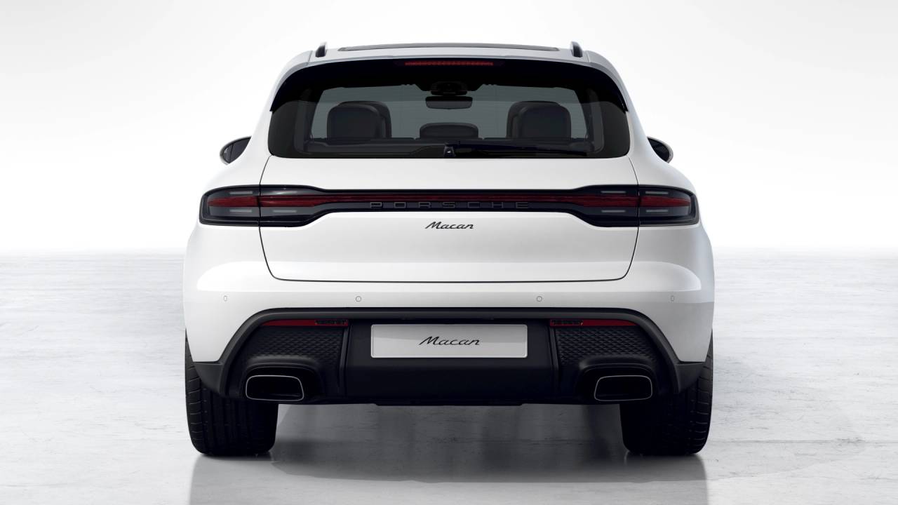 Thumbnail: 2026 Porsche Macan - 7