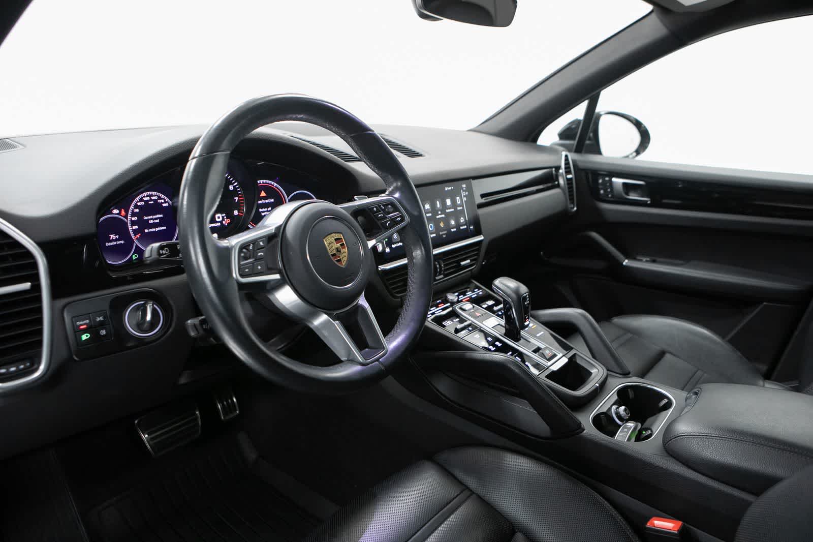 Thumbnail: 2023 Porsche Cayenne - 4