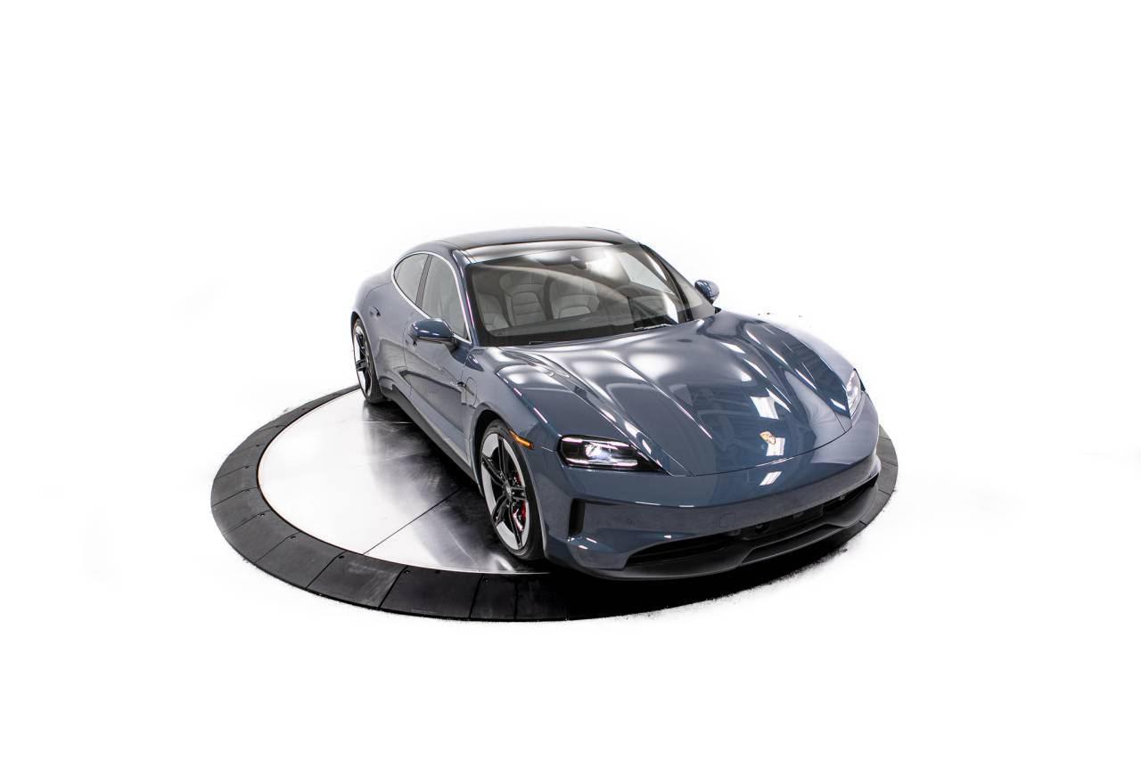 Thumbnail: 2026 Porsche Taycan - 19