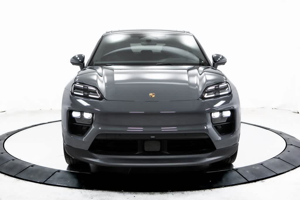 Thumbnail: 2025 Porsche Macan - 10