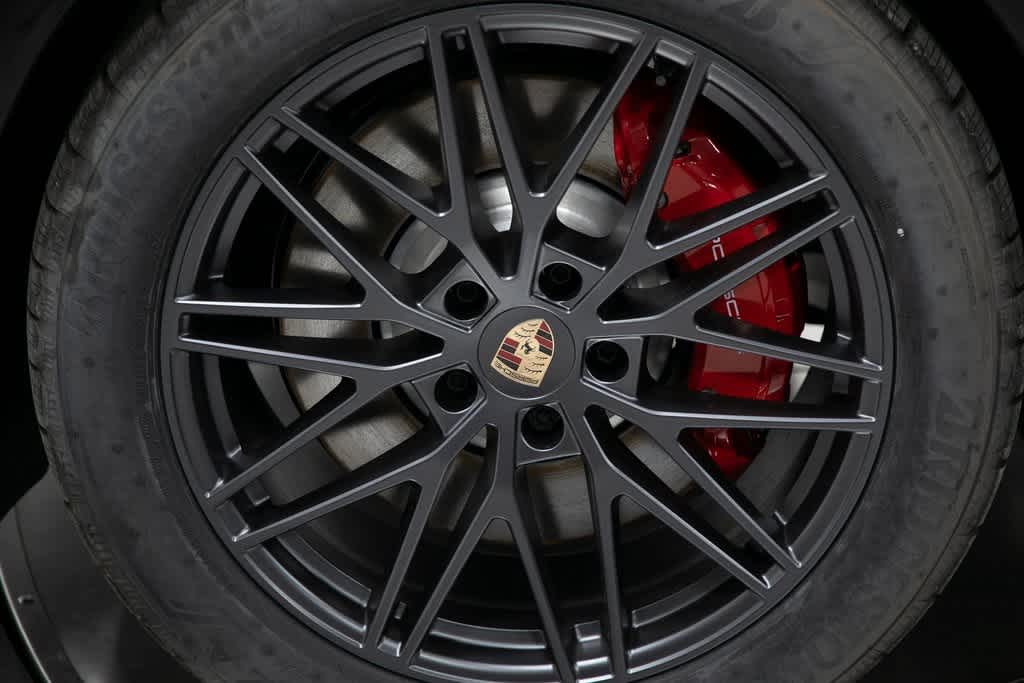 Thumbnail: 2025 Porsche Cayenne - 11