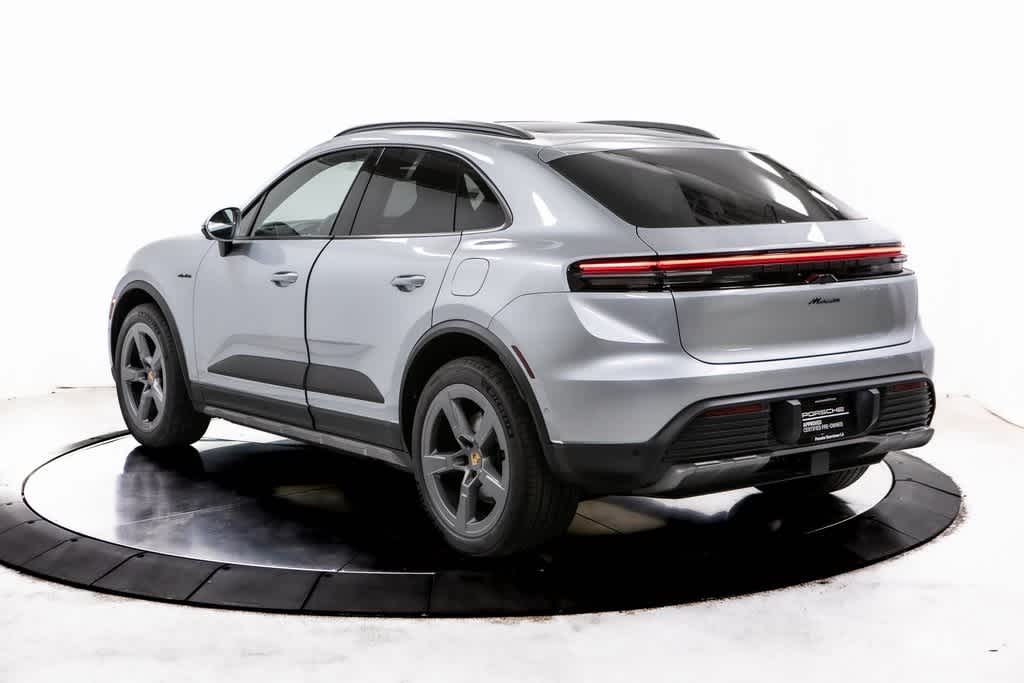 2025 Porsche Macan Electric photo 3