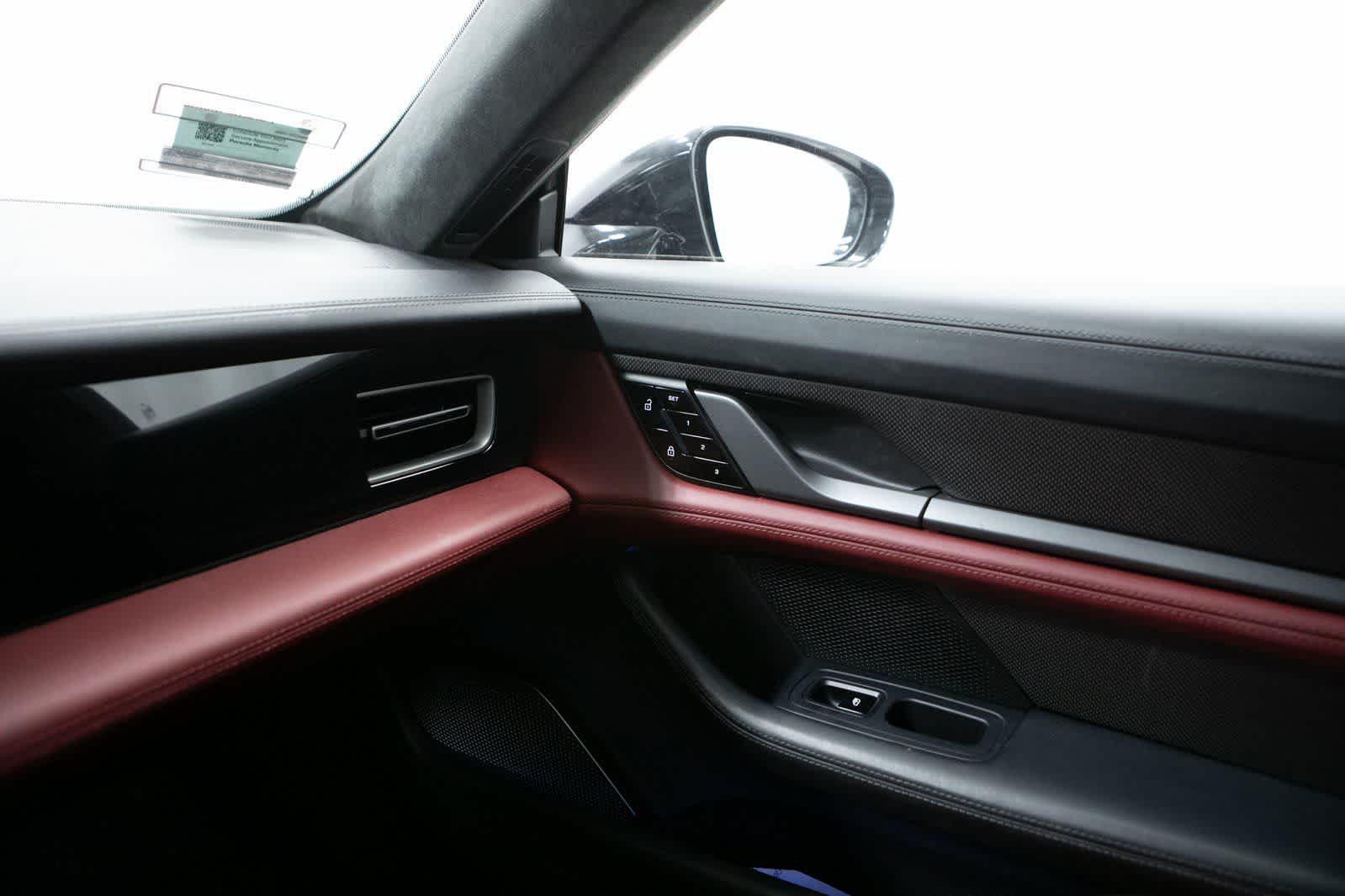 Thumbnail: 2020 Porsche Taycan - 24