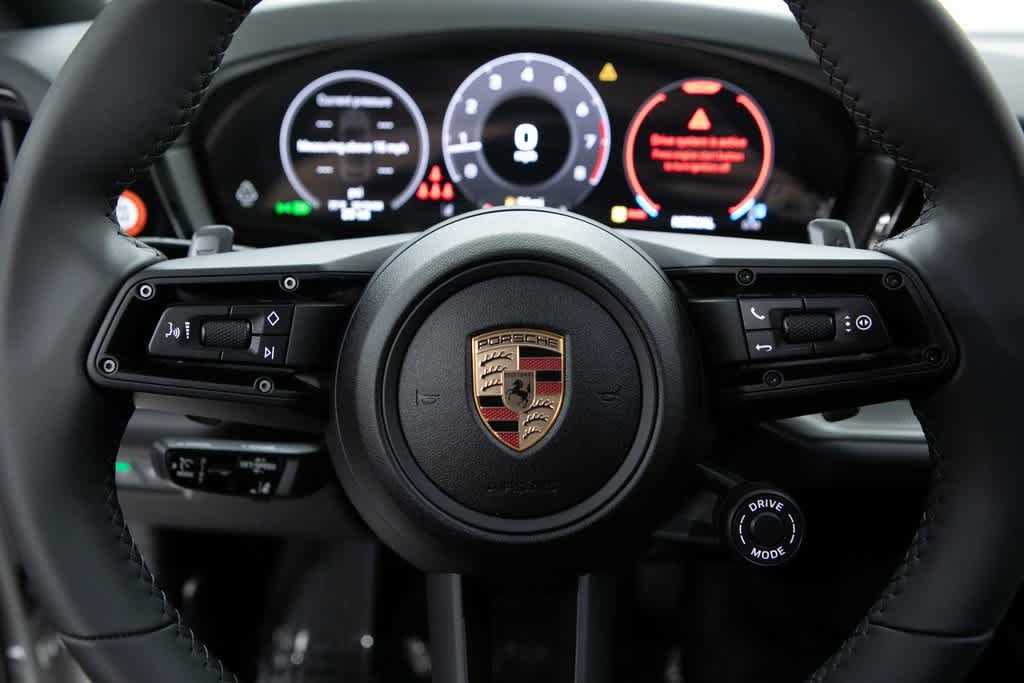 Thumbnail: 2025 Porsche  - 14