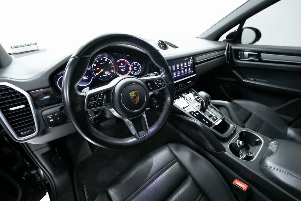 Thumbnail: 2022 Porsche Cayenne - 4
