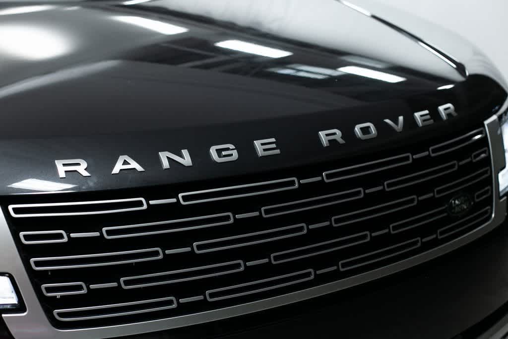 Thumbnail: 2023 Land Rover Range Rover - 18