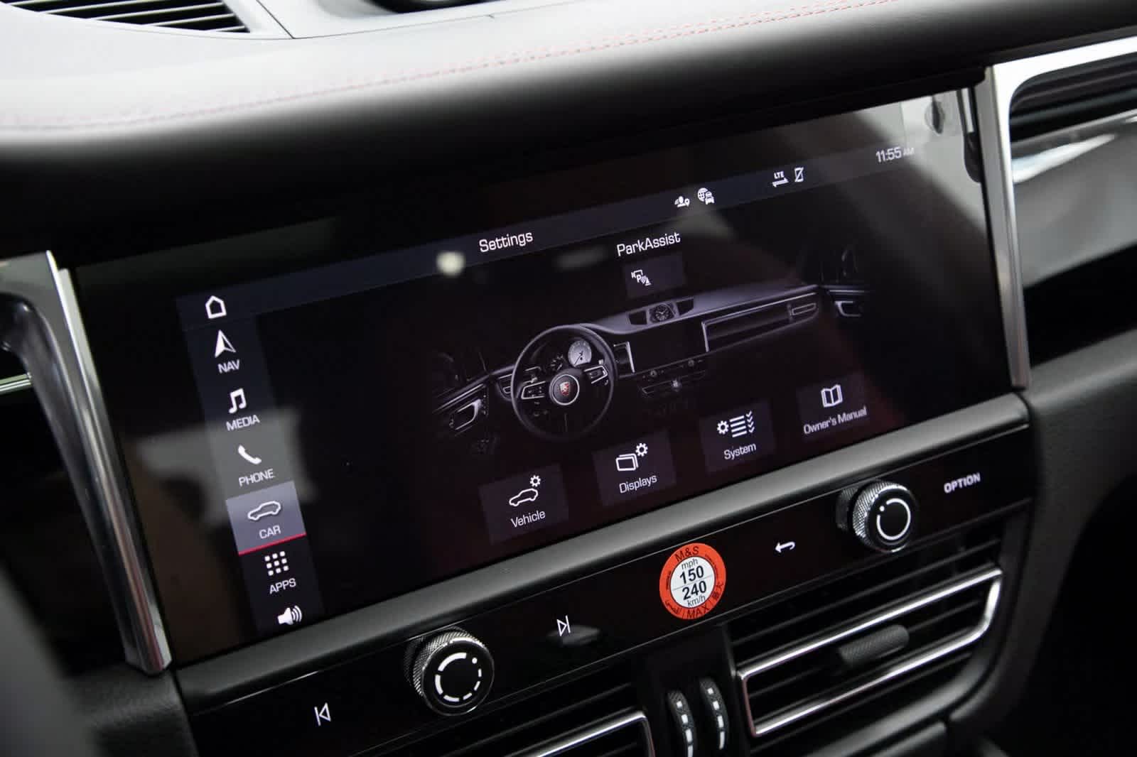 Thumbnail: 2025 Porsche Macan - 15